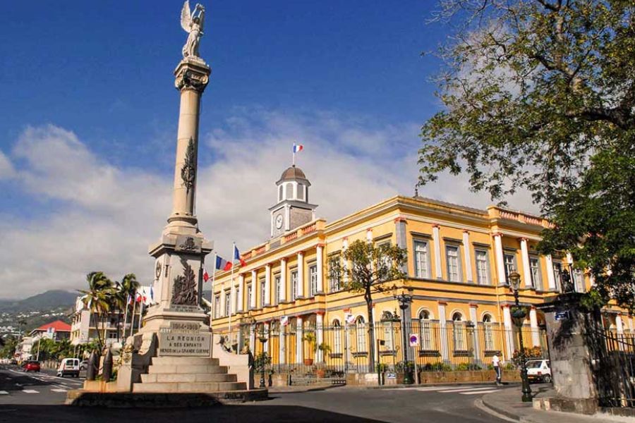Saint-Denis city hall and war memorial, Réunion Island