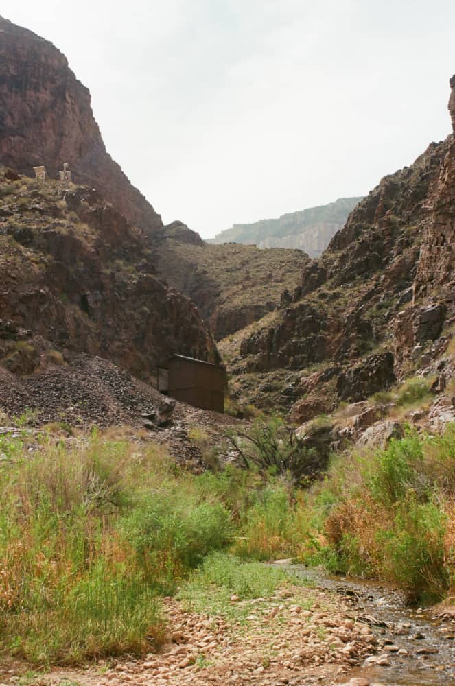 film/0002-0002115900/000211590010_acnz9a