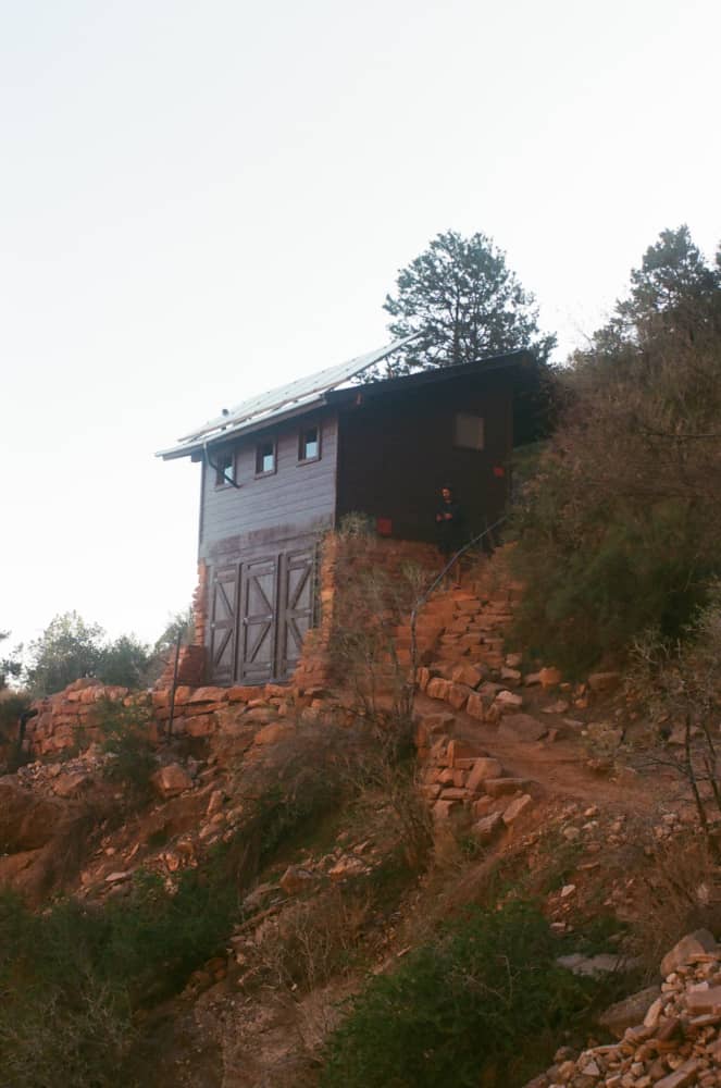 film/0002-0002115900/000211590026_egaevz