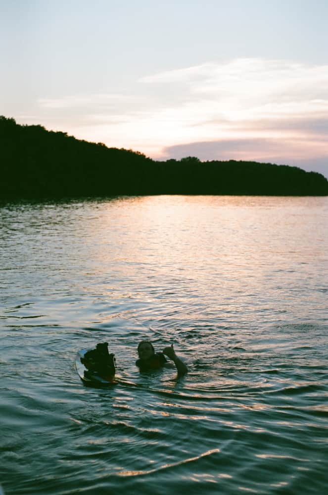 film/0007-0002721900/000272190002_gwglha