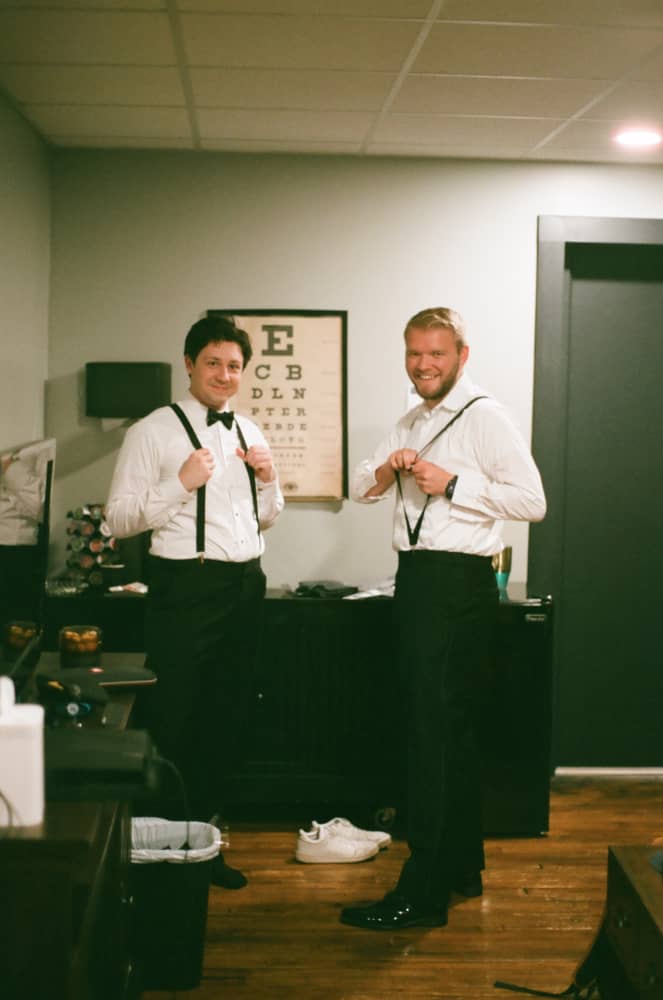 film/0009-0002722000/000272200005_eeesjn