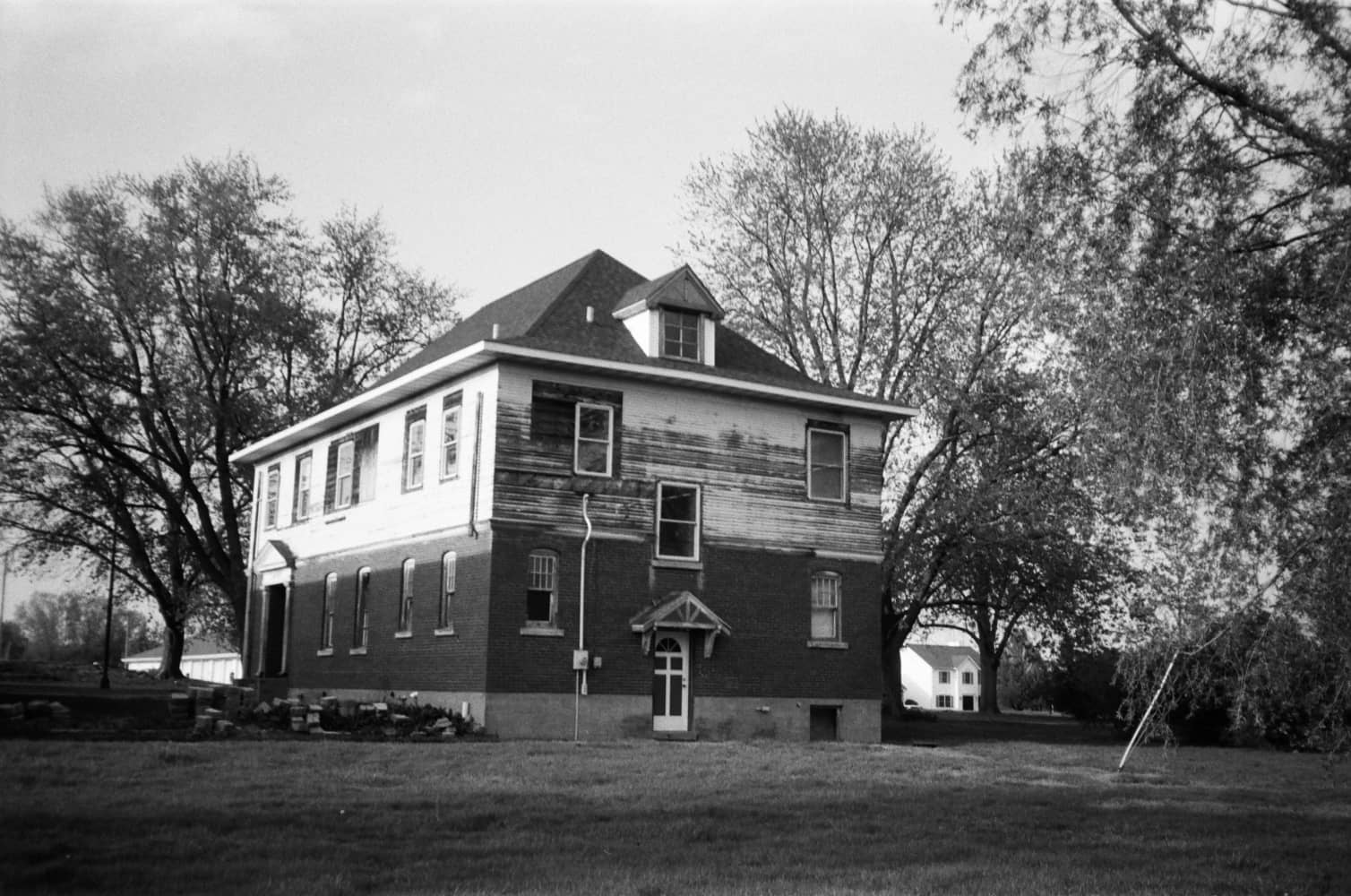 film/0015-0003108000/000310800016_tequgz