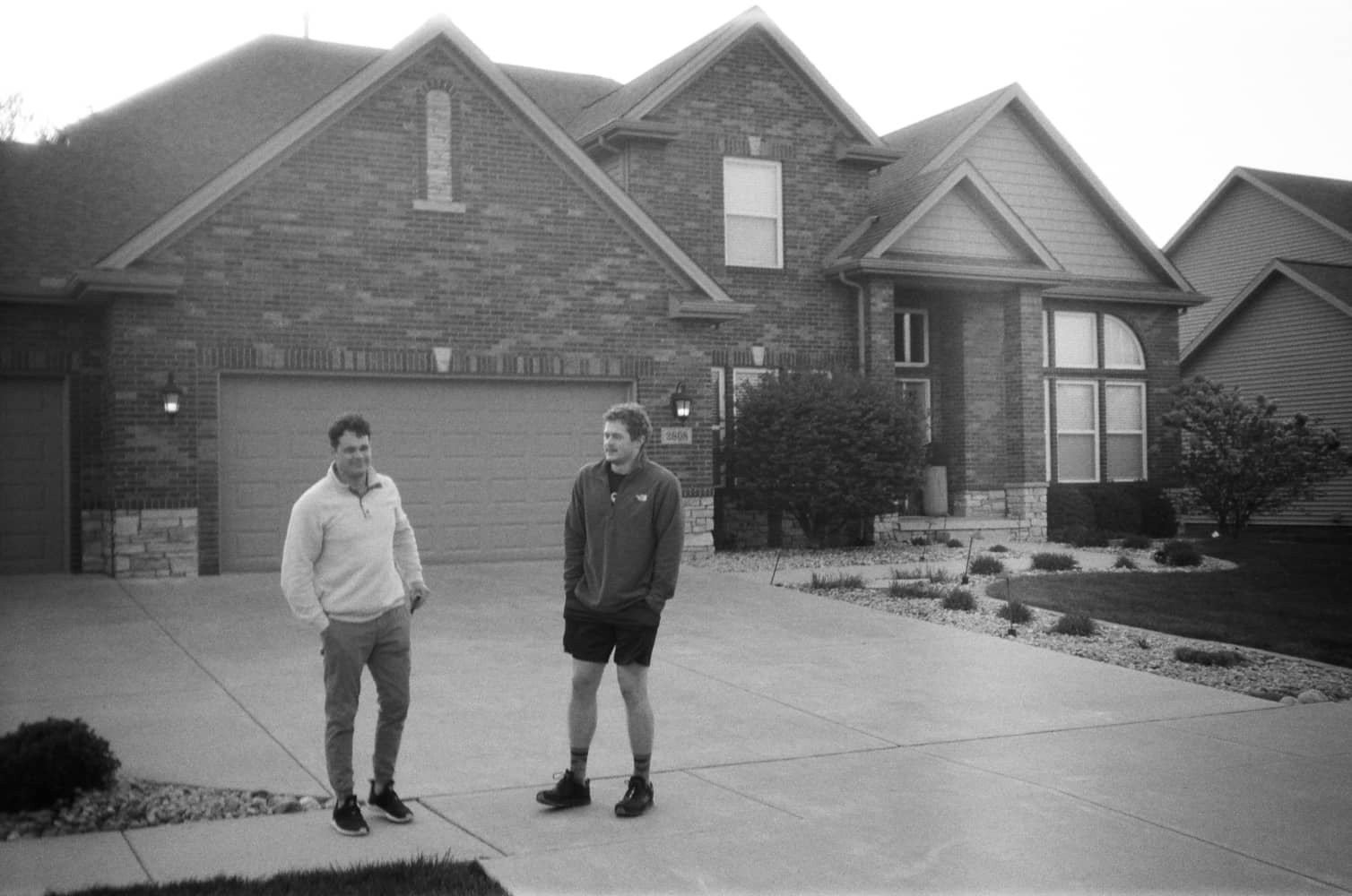 film/0015-0003108000/000310800019_f3powj