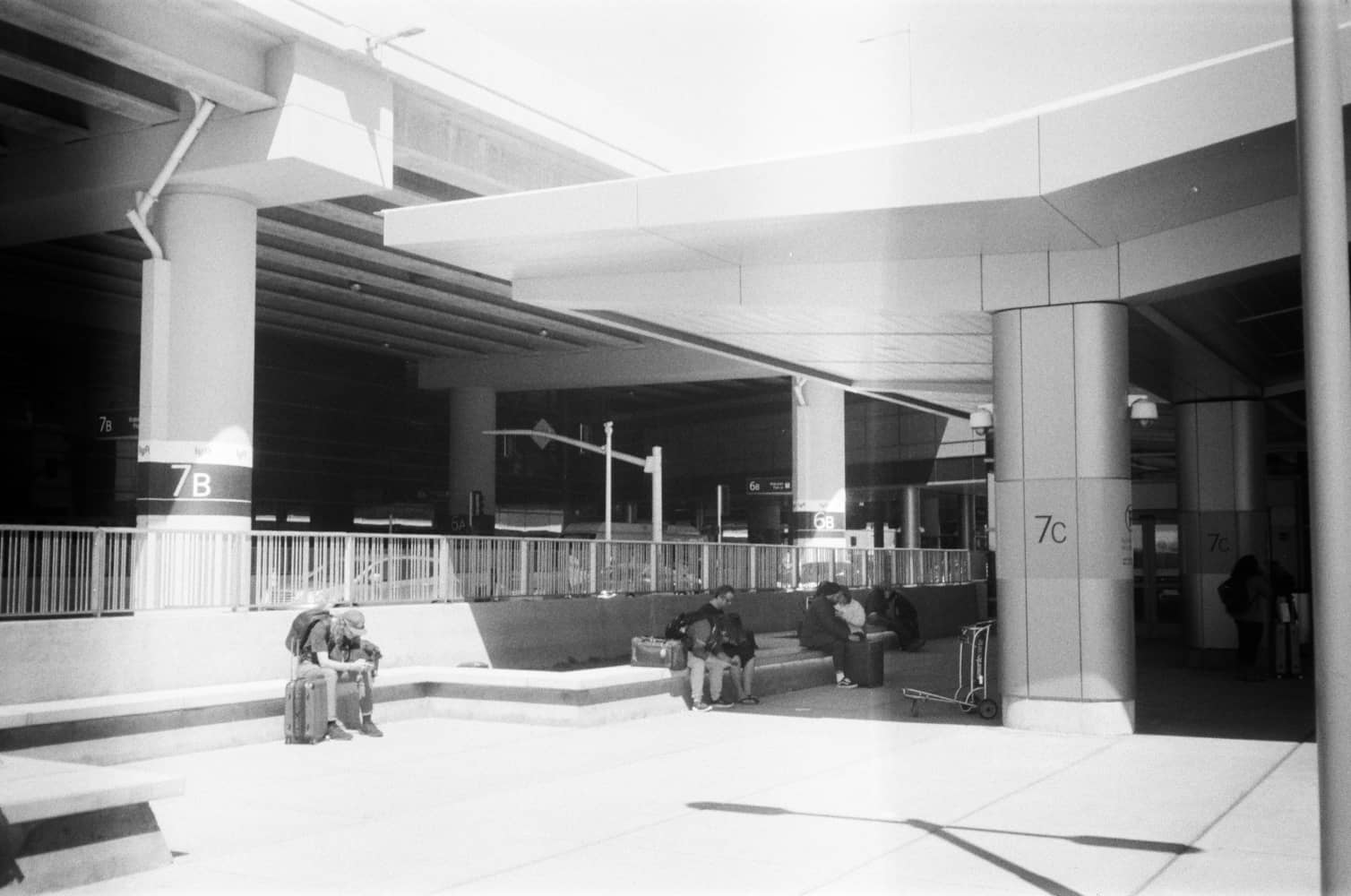 film/0015-0003108000/000310800026_axe93g