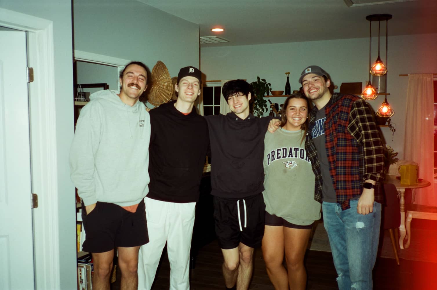 film/0016-0003104800/000310480009_uqg2jq