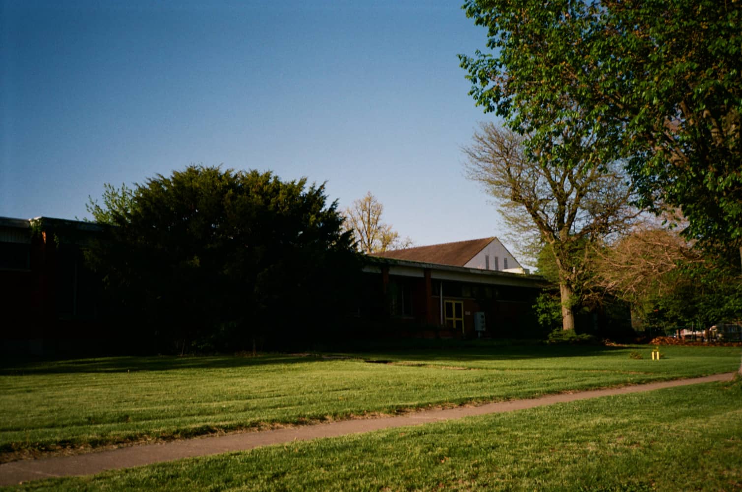 film/0019-0003265200/000326520026_lwnhwe