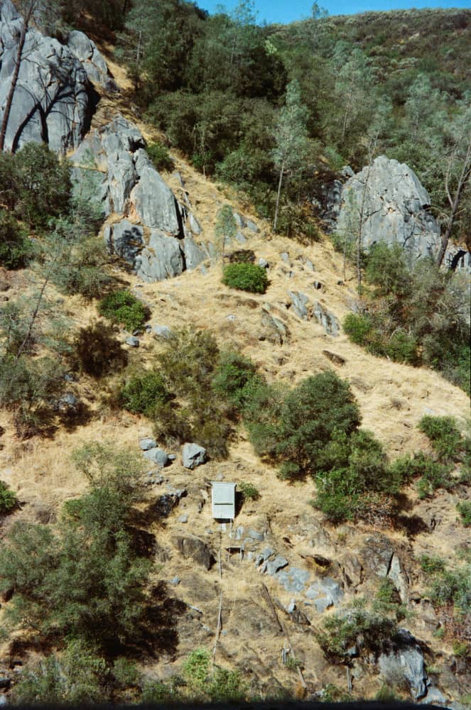 film/0024-0009886700/000988670029-edited_esqo0s