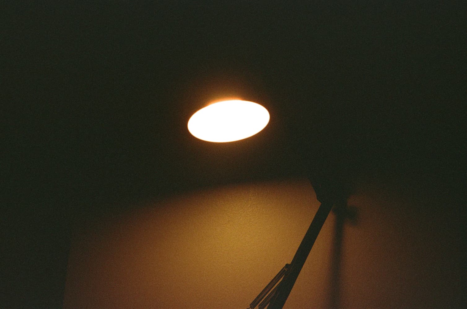 film/0025-0009886900/000988690002_yowxkv