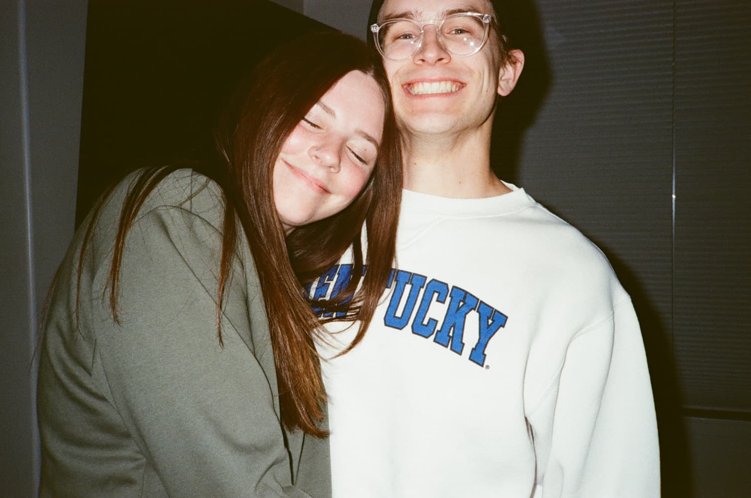 film/00255-0005172000/000517200010_aybgoe