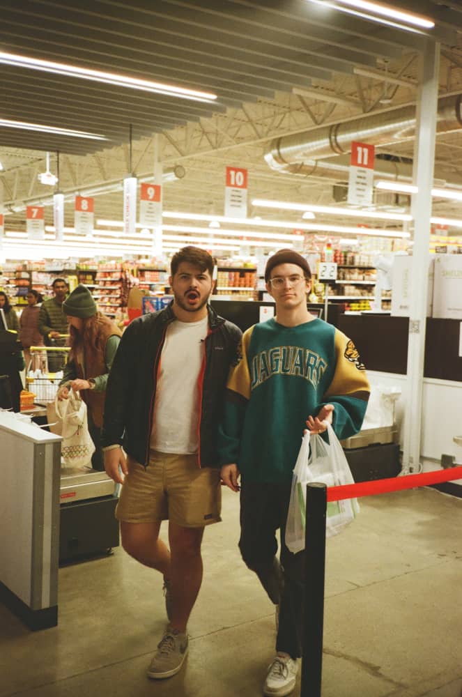 film/00255-0005172000/000517200016-edited_xm23g6