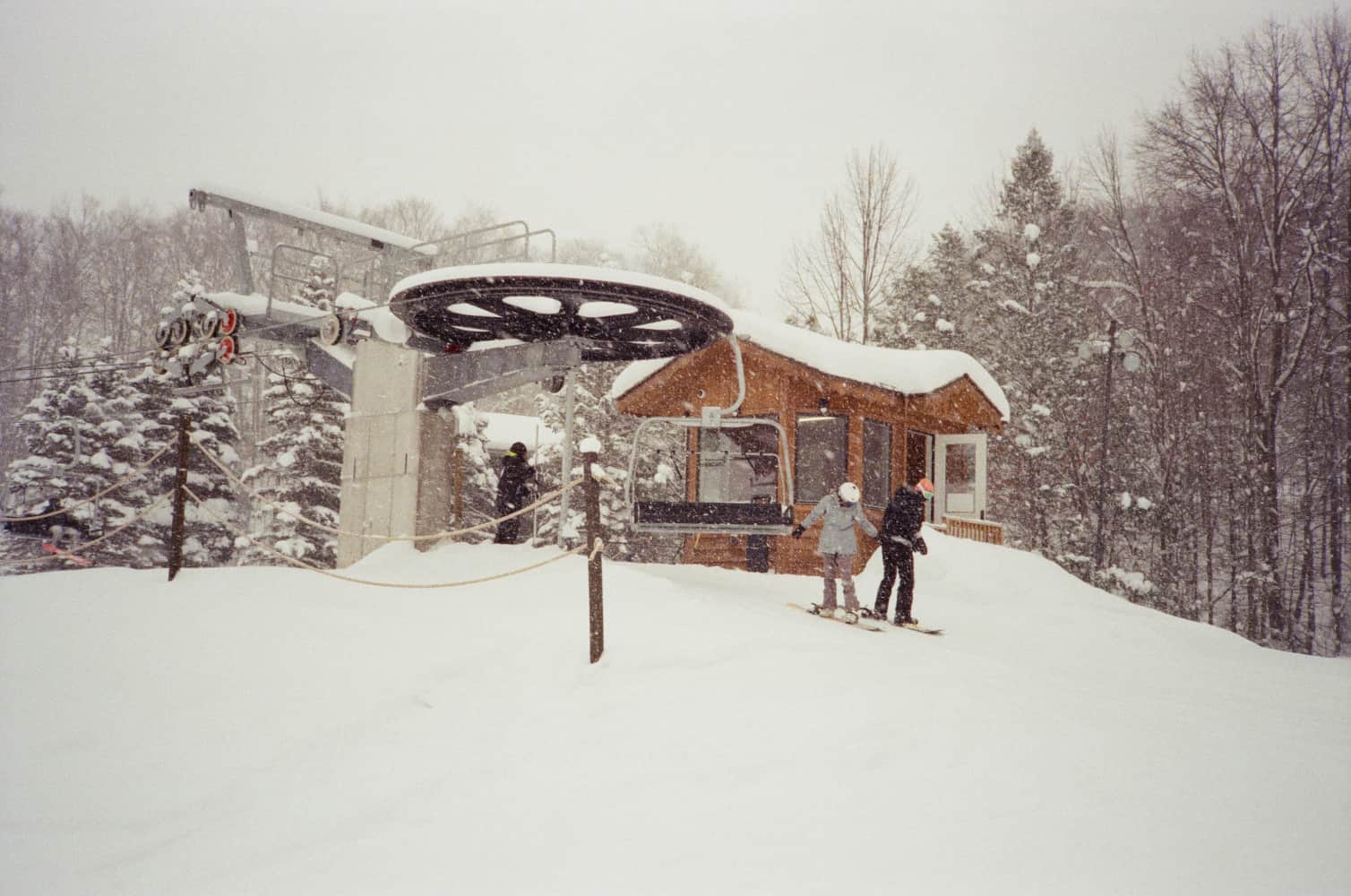 film/00255-0005172000/000517200032_mchi1f