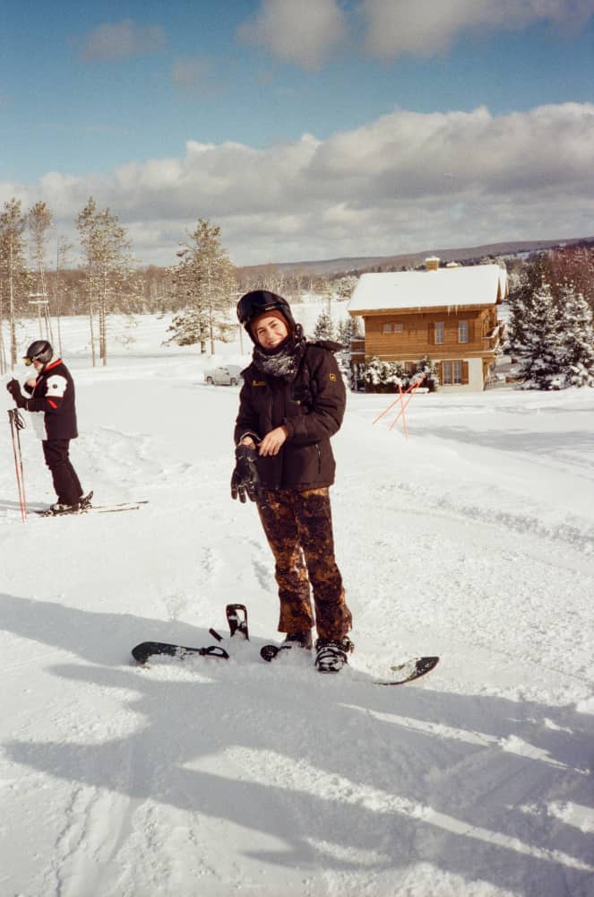 film/00255-0005172000/000517200036-edited_fkvv5h