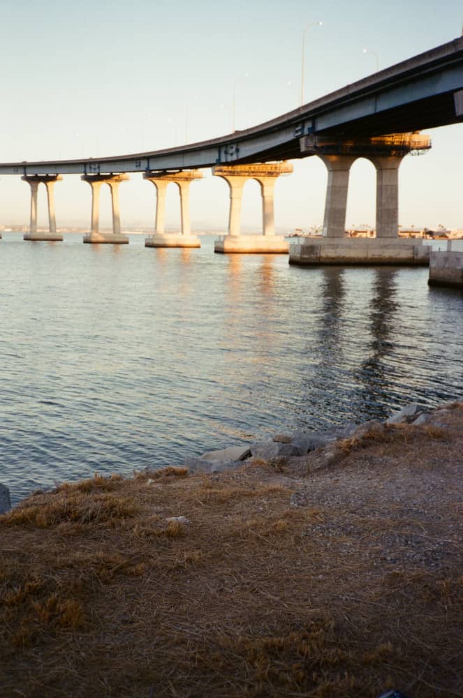 film/0034-0005171900/000517190016-edited_vqnfd3