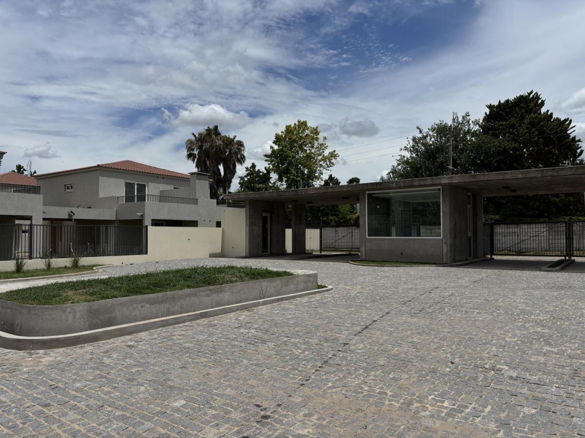 VENTA DUPLEX DOS DORMITORIOS