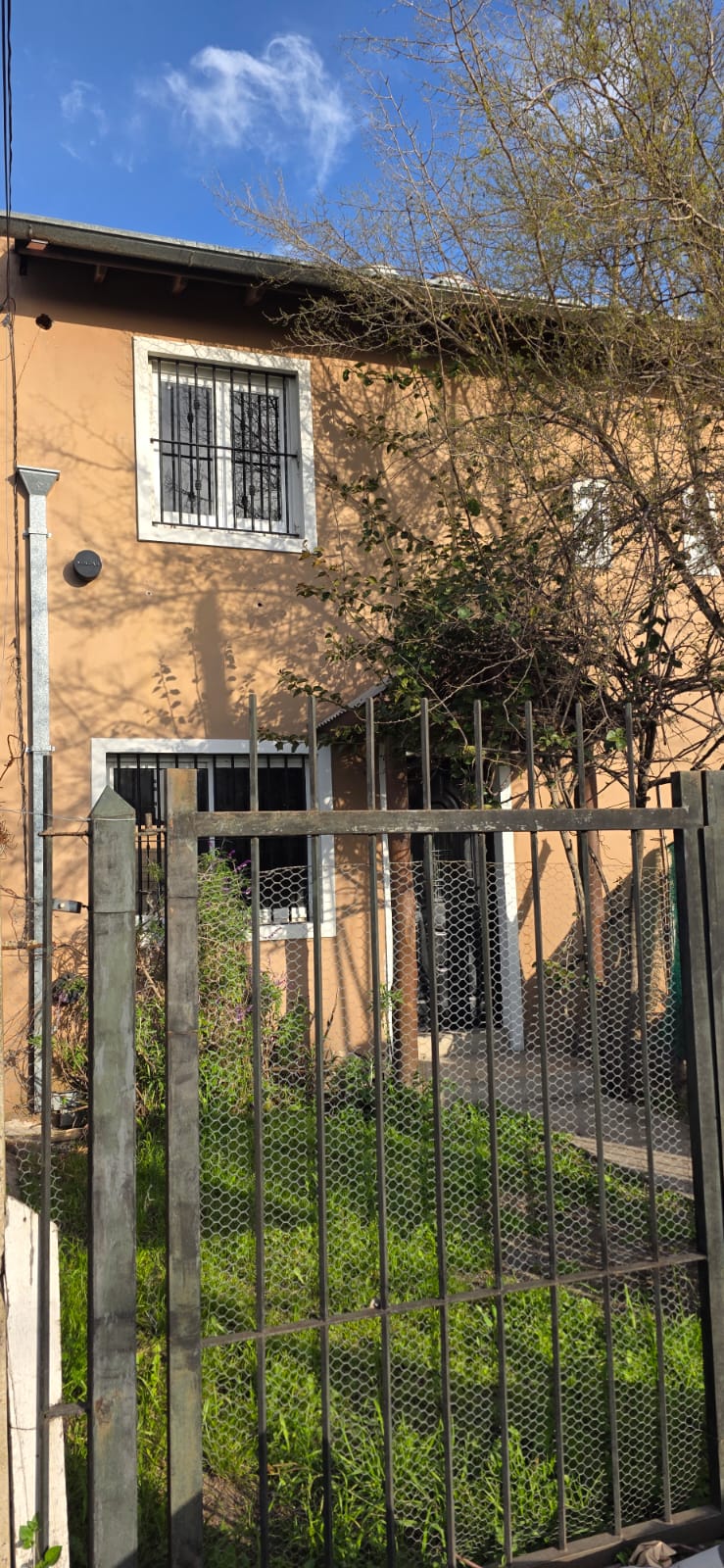 VENTA DUPLEX  CALLE LA TORCAZA 1038