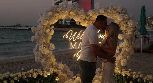 The famous dubai proposal setup