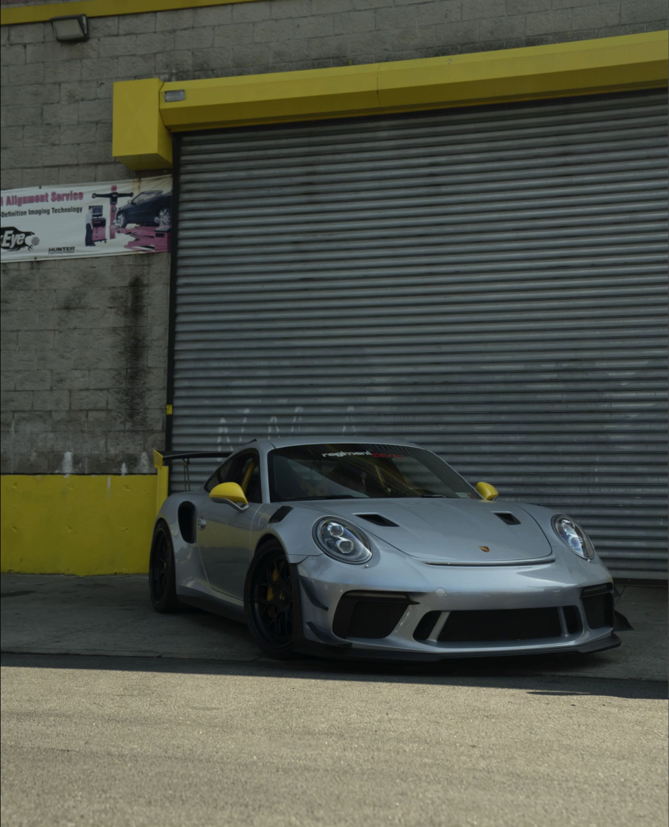 Porsche thumbnail 2