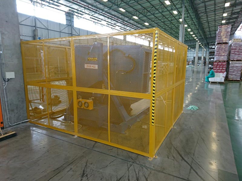 Pallet inverter installation process in an Italian boutique factory