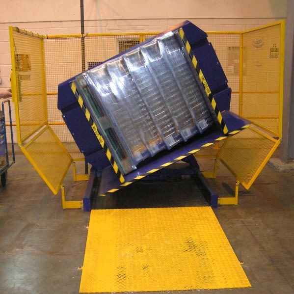 A user-friendly control panel for a pallet inverter showing clear safety indicators