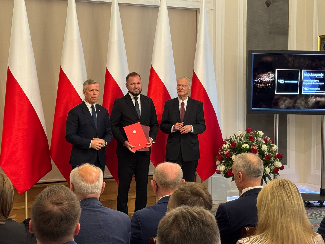 Kancelaria Mikulewicz Ostaszewski z Godłem Teraz Polska!