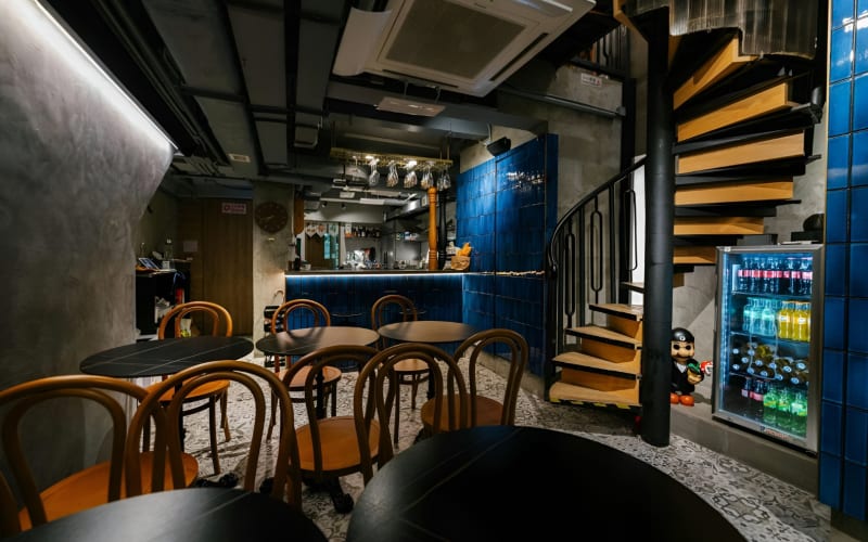 Moodie Wine & Dine