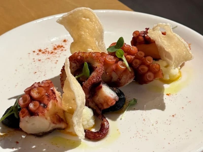 Food and drinks at Cruce - Wine Bar & Grill in Central - Food & Drink - dining in Hong Kong
