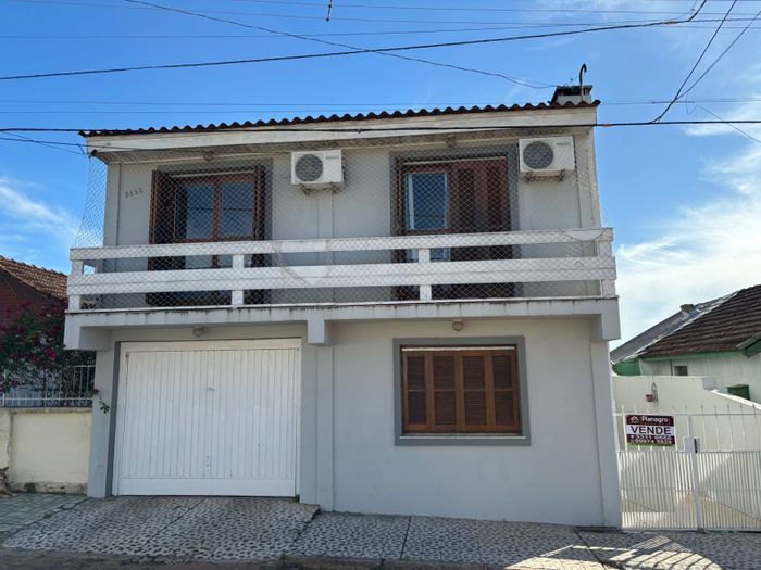 Sobrado na Rua Brasília.