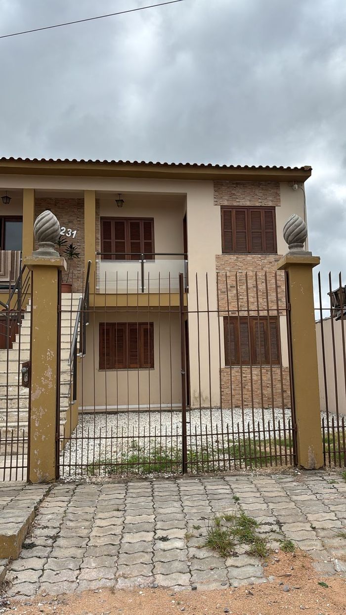 Casa na Juvêncio Lemos