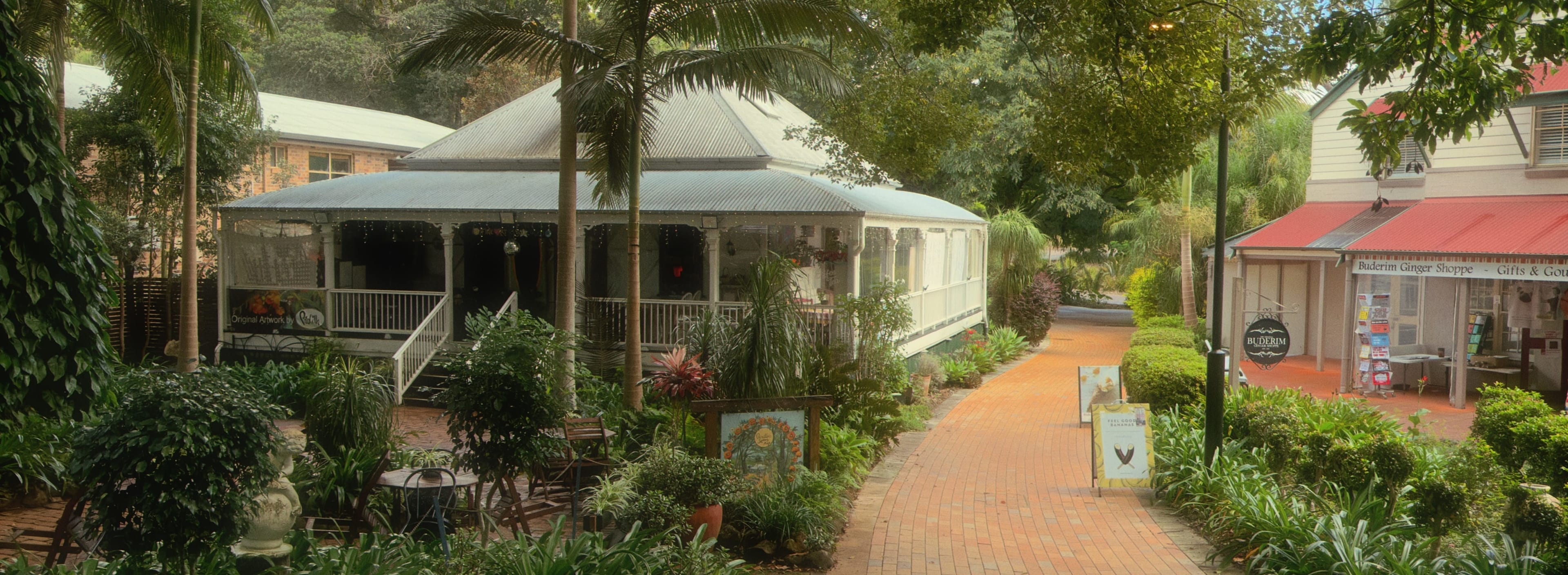 Montville's Leafy Courtyard