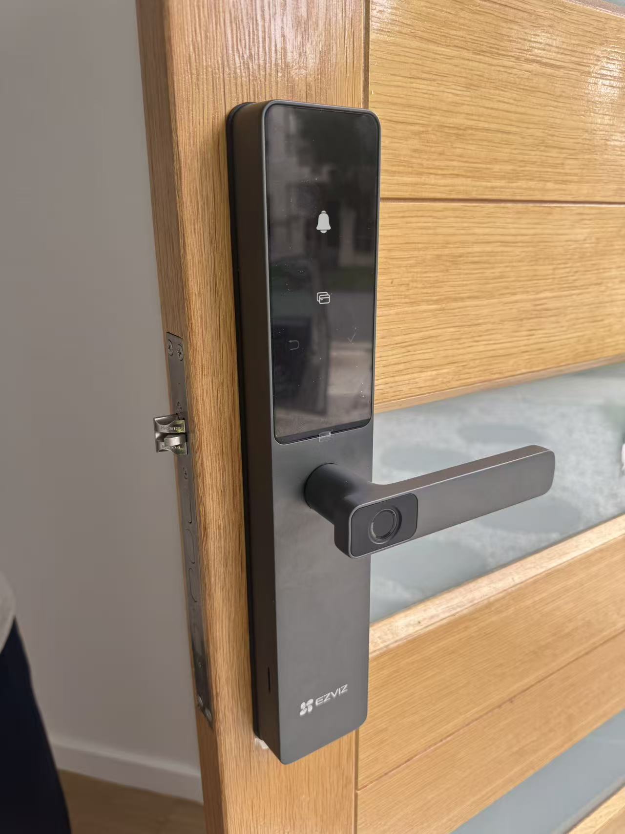 EZVIZ DL05 Installed 2