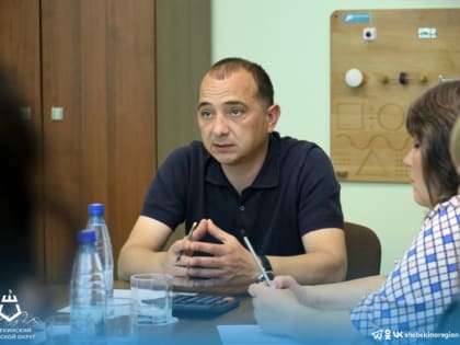 Владимир Жданов встретился с родителями, которые воспитывают детей с ограниченными возможностями здоровья