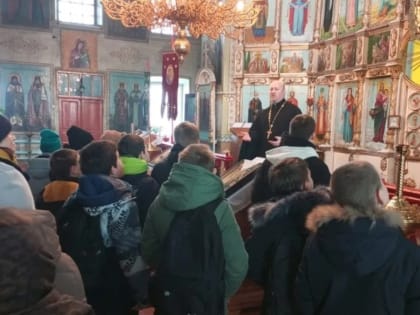 Юные жители села Истобное приняли участие в беседе на тему «Живое слово мудрости духовной»