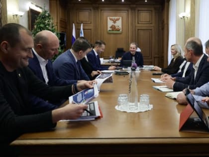 Вячеслав Гладков: «Обсудили развитие футбола в Белгородской области»
