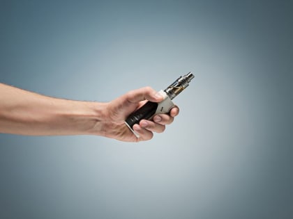 Заболевание EVALI и его связь с курением вейпов