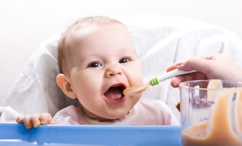 Bébé et la vitamine, quels sont ses besoins ?