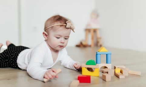 Quel jouet pour un bébé de moins de trois mois ?