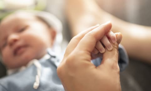 Les sens de bébé : comment les stimuler ?