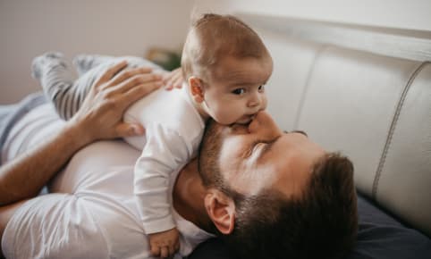 Mannen hebben niets aan een pasgeboren baby?
