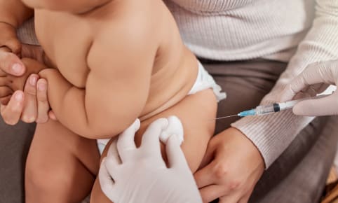 Immunisatie tegen RSV voor baby’s: alles wat je moet weten om je kindje te beschermen.