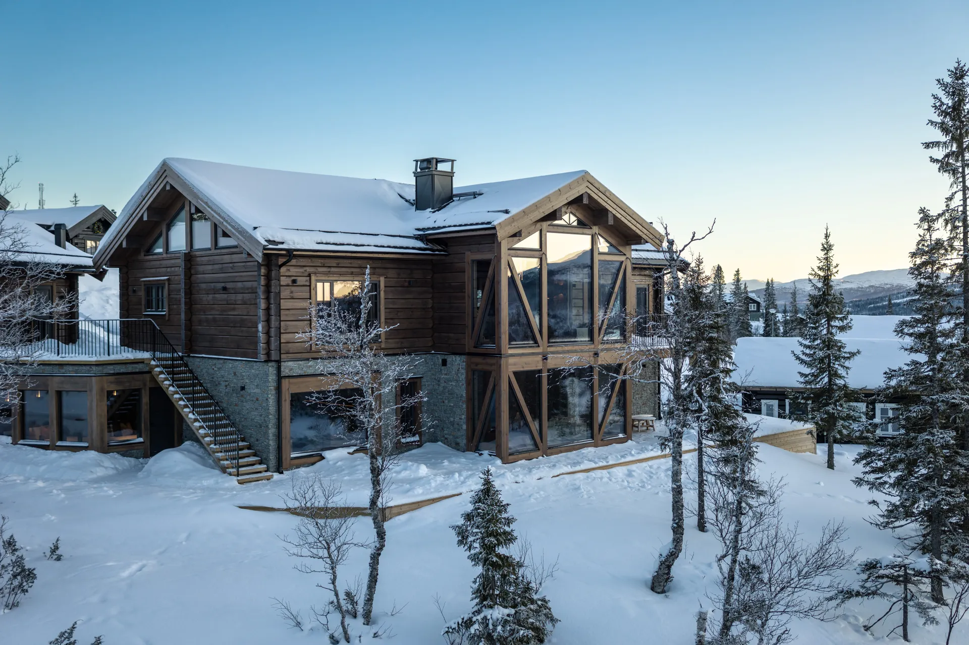 TIMMERHUS I SADELN - ÅRE