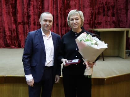 В Воскресенске наградили директора спортивной школы олимпийского резерва