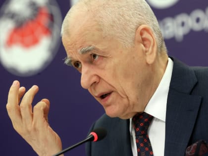 Онищенко рекомендовал тщательнее следить за здоровьем в преддверии весны