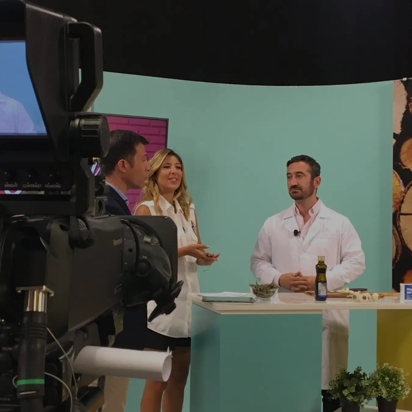 Dr. André Dourado em participação televisiva - Media e Ciência