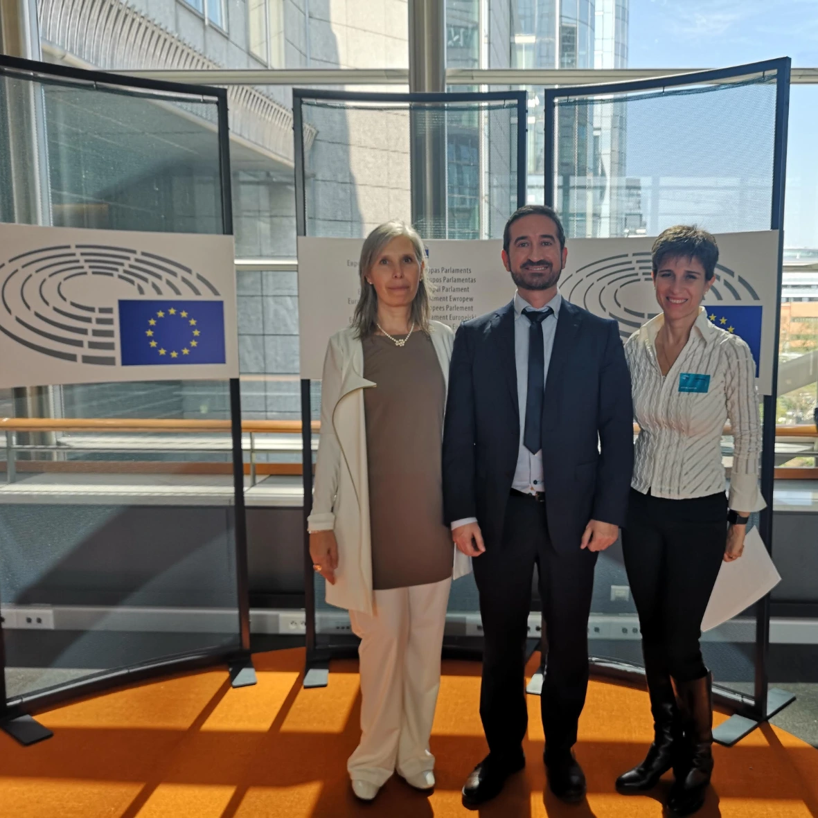 Dr. André Dourado em colaboração internacional: Selus, UE