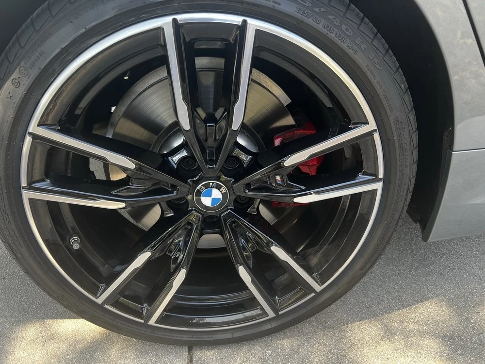 Alloy wheel restoration by Atlas Wheel Repair