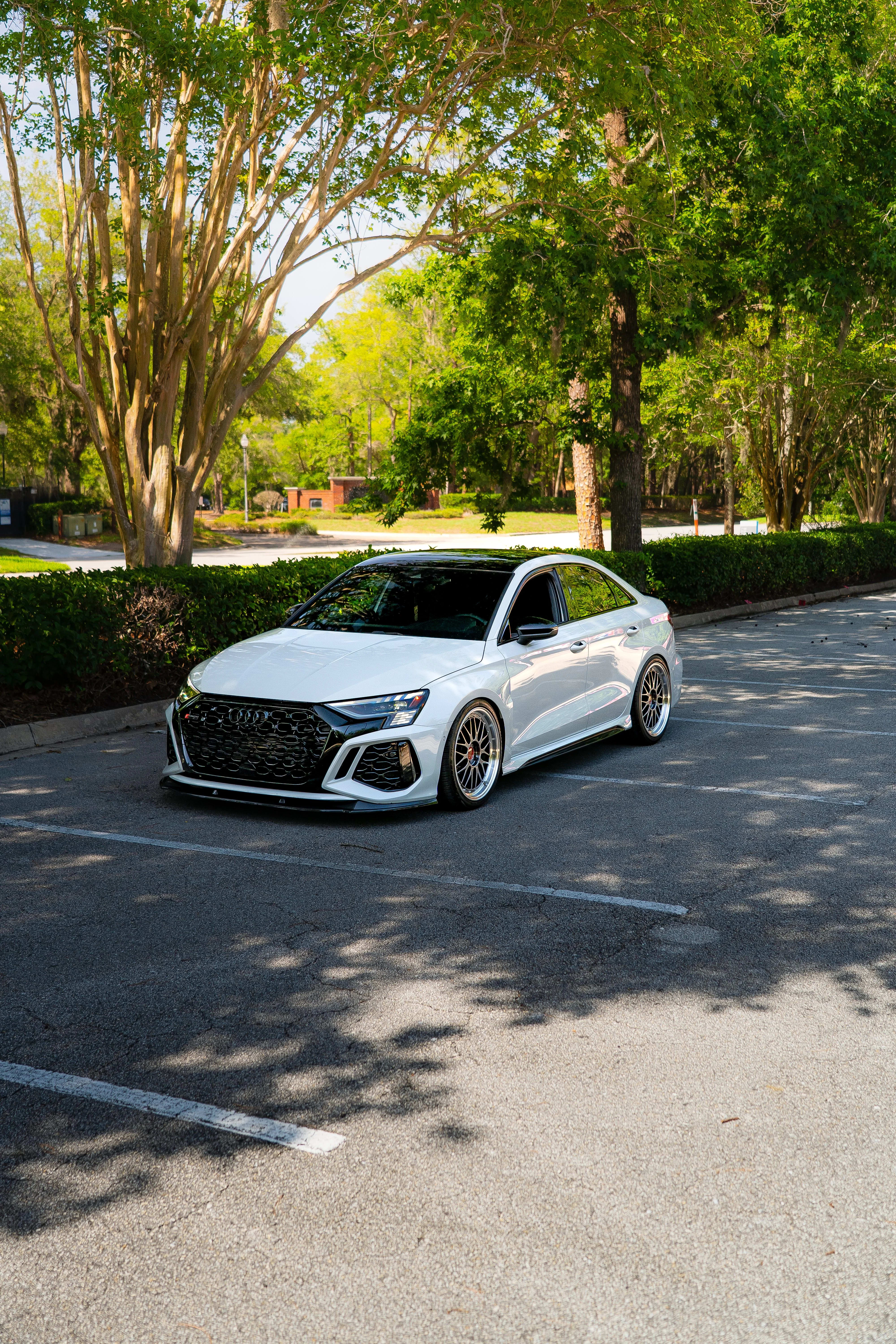 Matte vs. Gloss Vinyl Wrap — Which Finish Is Right for Your Car?