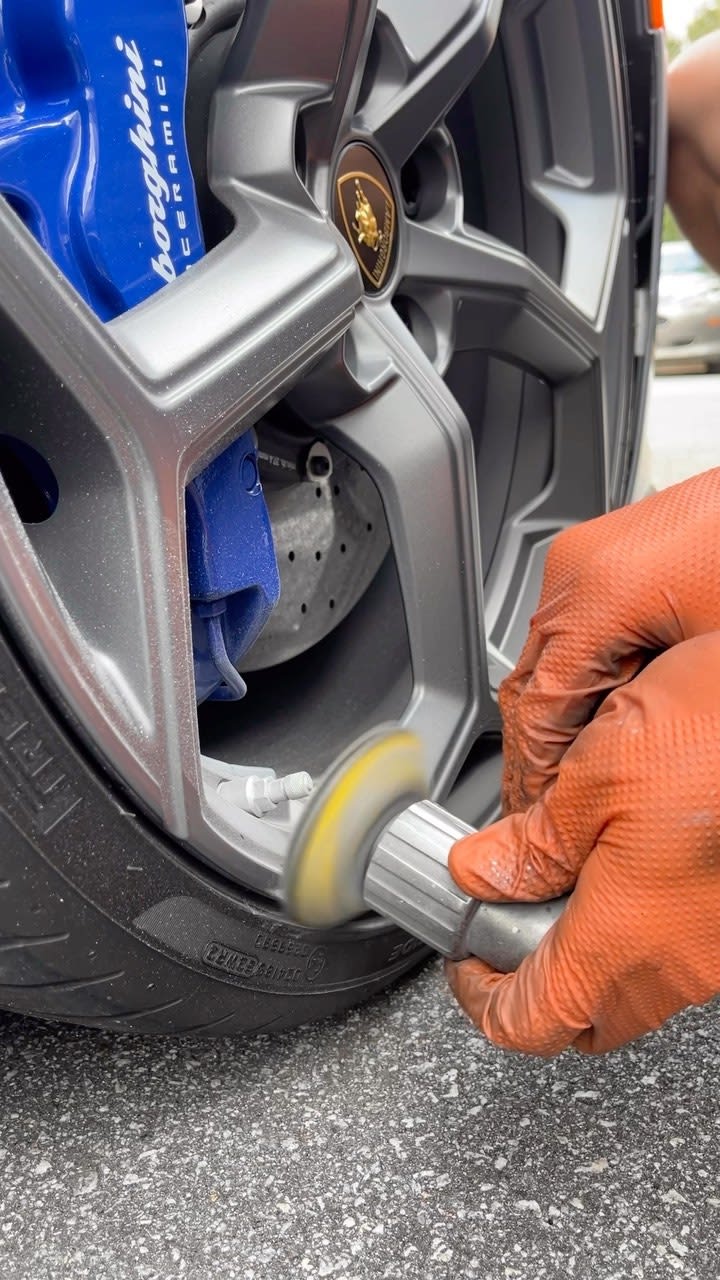 Lamborghini wheel detail — Atlas Wheel Repair