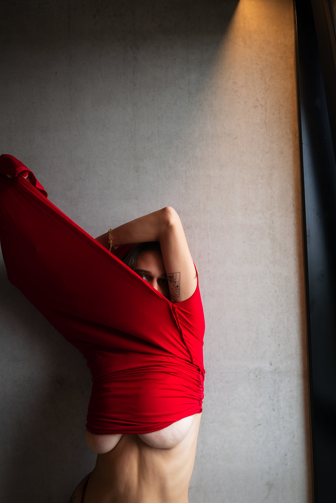 Rouge Signal - Marie - Portrait Photography Hamburg by Leon Blakk - Shot 11
