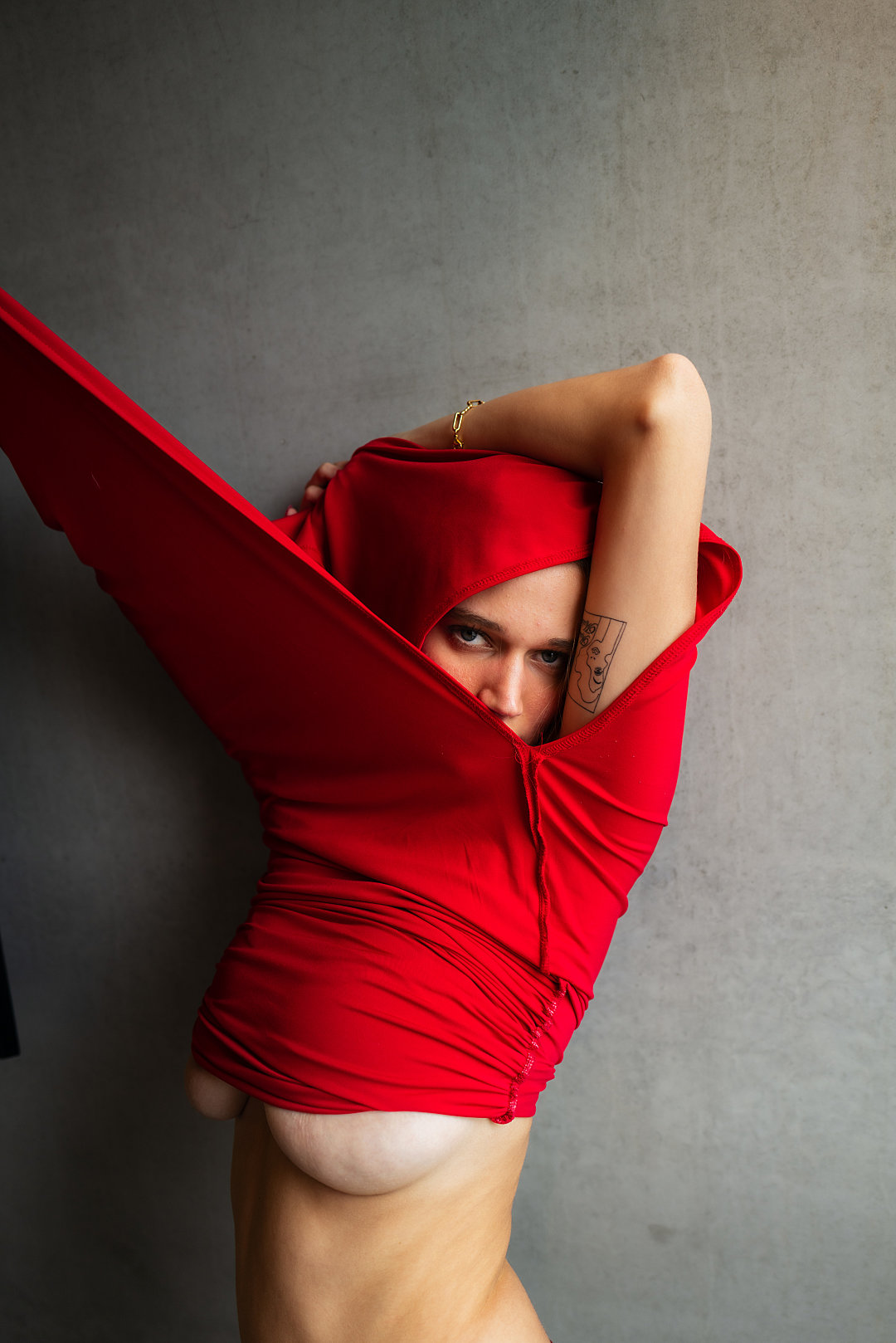 Rouge Signal - Marie - Portrait Photography Hamburg by Leon Blakk - Shot 13