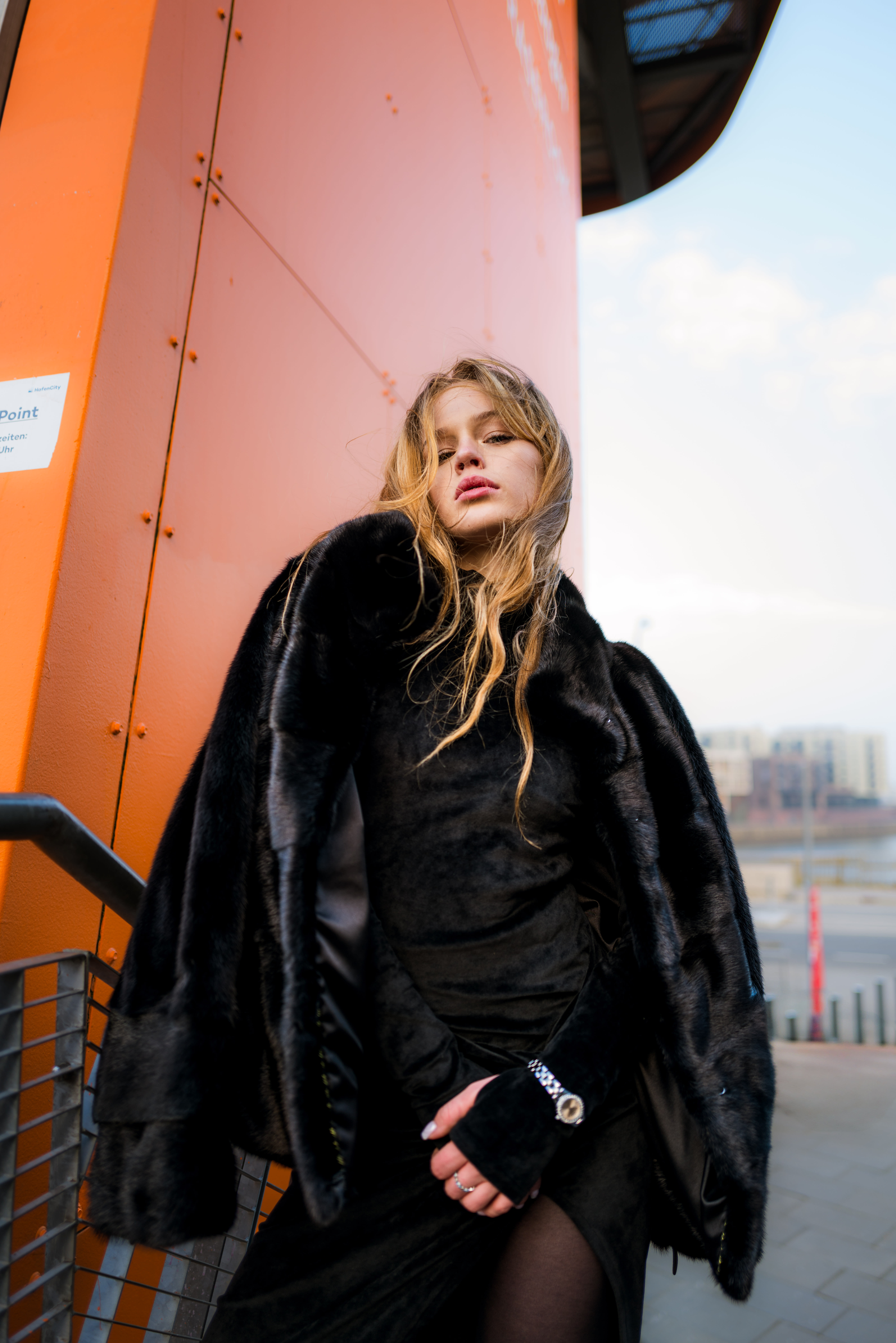 Quiet Elegance - Anja - Editorial photography by Leon Blakk